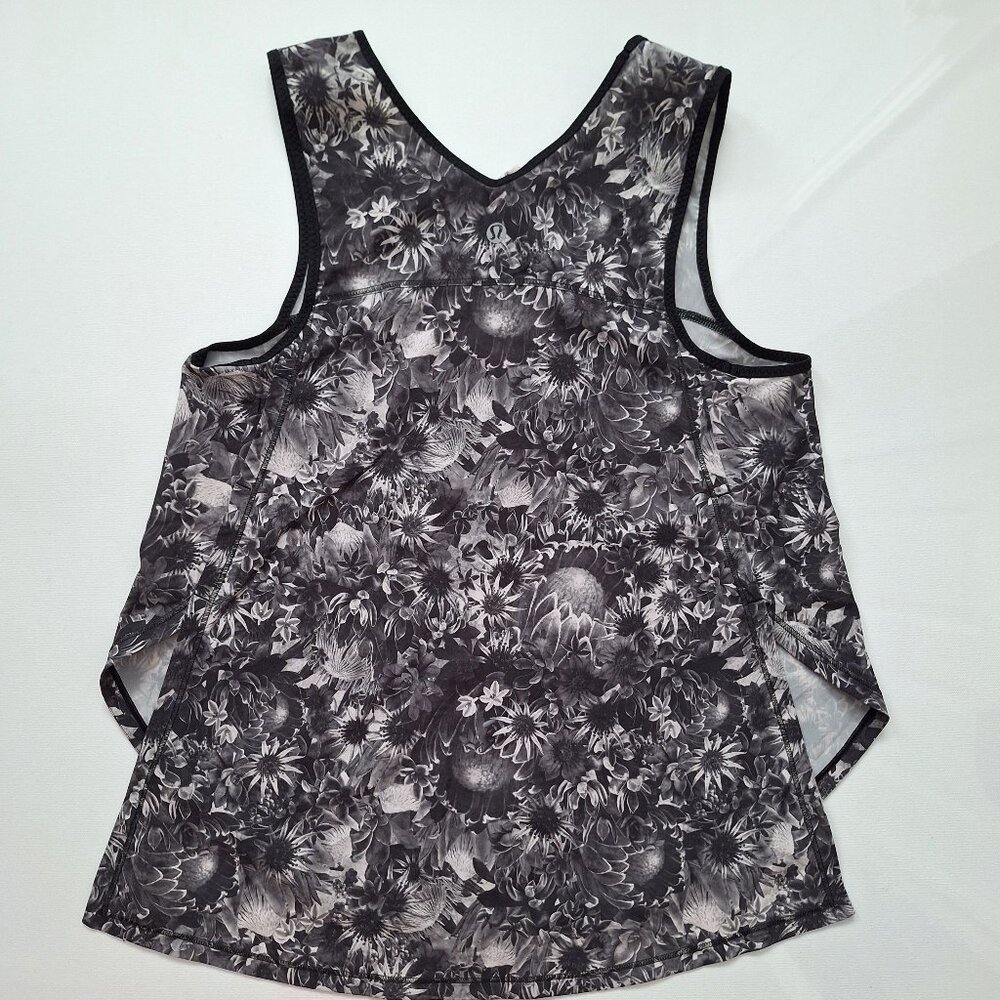 Lululemon Run Split Singlet - Picture 3 of 7